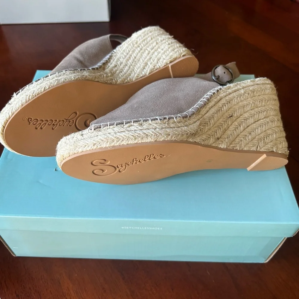 Seychelles Taupe Suede Espadrille Wedge Sandals